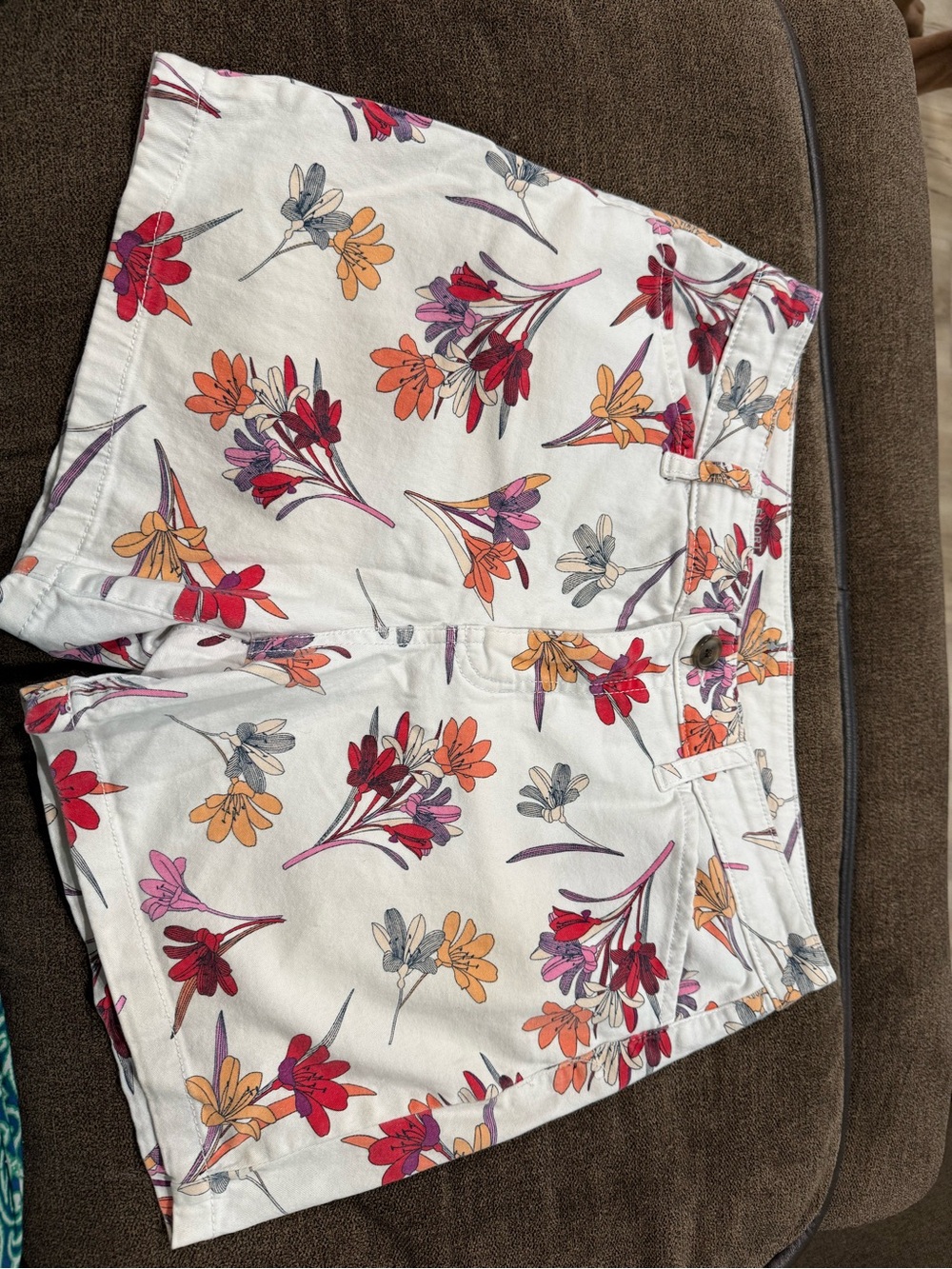 St. John's Bay White Floral Print Women's Shorts